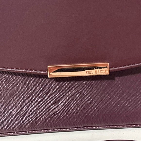 Ted Baer Keellii purple chain shoulder strap faux leather purse Easter Spring - Picture 6 of 14